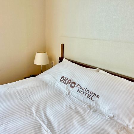 Okpo Business Hotel Geoje Zewnętrze zdjęcie