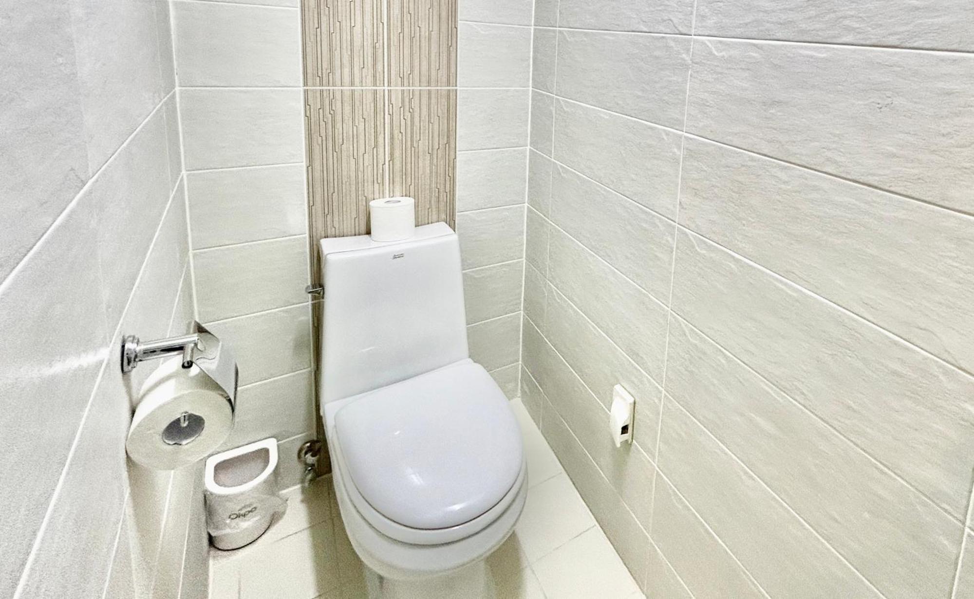 Okpo Business Hotel Geoje Zewnętrze zdjęcie